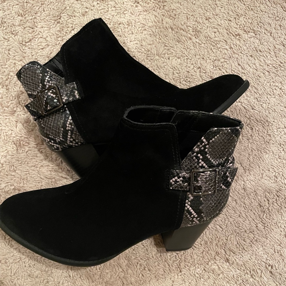 Vionic Booties. zipper and accent buckle on each side. 2 1/2 inch heel.